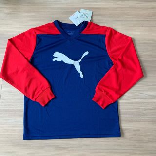 プーマ(PUMA)のPUMA/新品ﾀｸﾞ付/ロンT/150㎝/ﾈｲﾋﾞｰ✖️ﾚｯﾄﾞ/ﾌﾟｰﾏ(Tシャツ/カットソー)