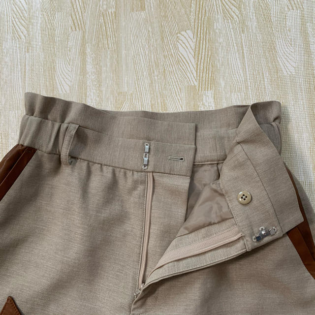 Ameri VINTAGE(アメリヴィンテージ)の専用　SWITCH STRAIGHT PANTS Mサイズ レディースのパンツ(カジュアルパンツ)の商品写真