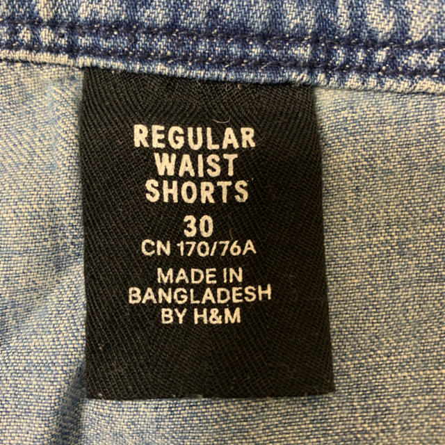 H&M(エイチアンドエム)のH&M デニムショートパンツ　ブルー　30 メンズのパンツ(ショートパンツ)の商品写真