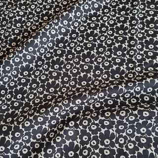 マリメッコ(marimekko)の【専用】マリメッコ生地　ピックイネンウニッコ　♪Size40:×20♪(その他)