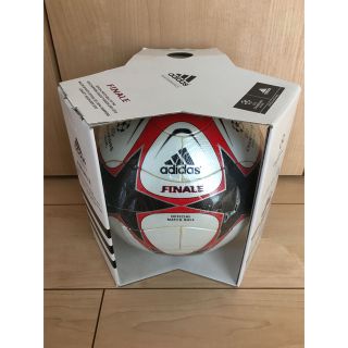 フィナーレ　９　アディダス  サッカーボール　新品未使用　レア(ボール)