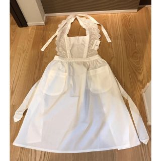 ヴァレンティノガラヴァーニ(valentino garavani)の［新品］Valentino 純白　レース　エプロン(その他)