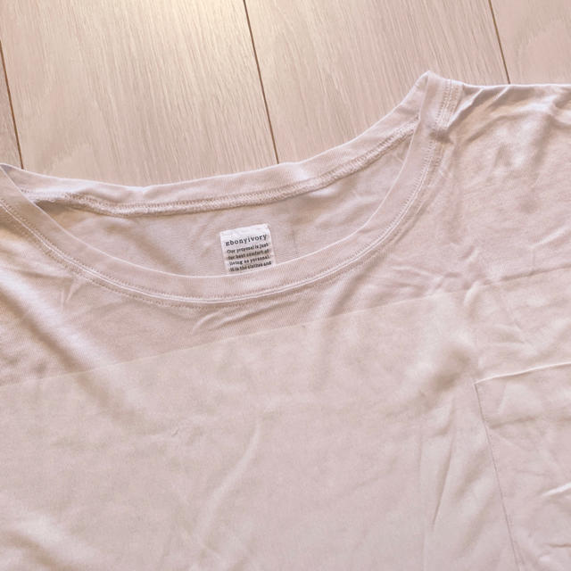 Ebonyivory(エボニーアイボリー)の【セール❗️】Ebonyivory 同色系ボーダープリントTシャツ　日本製 レディースのトップス(Tシャツ(半袖/袖なし))の商品写真