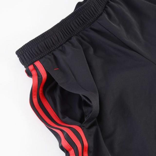 adidas(アディダス)の新品 XOサイズ ACミラン 2017-18 サッカーパンツ 黒 スポーツ/アウトドアのサッカー/フットサル(ウェア)の商品写真