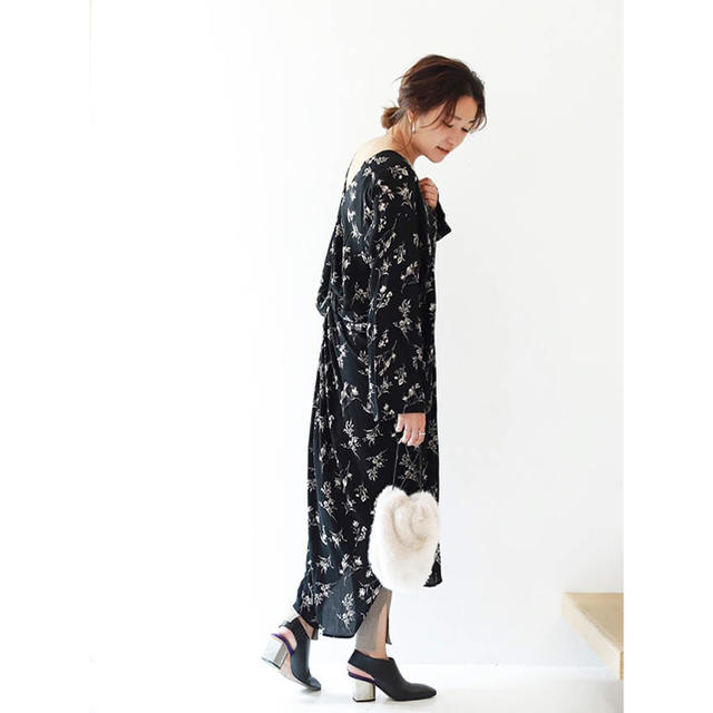 TODAYFUL(トゥデイフル)のwasabi様専用♡ TODAYFUL Back Twist Dress レディースのワンピース(ロングワンピース/マキシワンピース)の商品写真