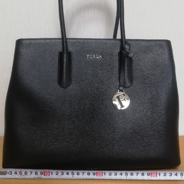 未使用　FURLA　バッグ　TESSA L