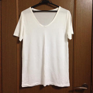 ディーホリック(dholic)のVネックTシャツ(Tシャツ(半袖/袖なし))