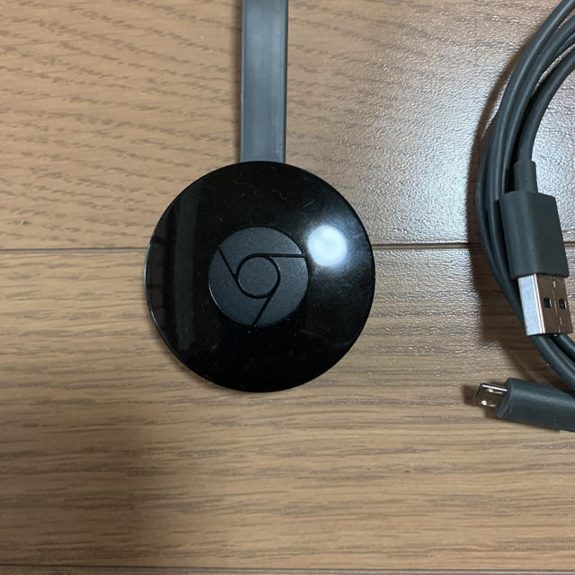 Microsoft(マイクロソフト)のChromecast 中古　クロームキャスト スマホ/家電/カメラのテレビ/映像機器(映像用ケーブル)の商品写真