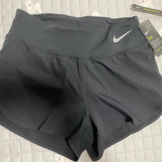 ナイキ(NIKE)の新品NIKEパンツ(スポーツ/フィットネス)