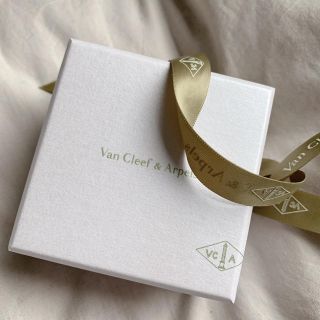 ヴァンクリーフアンドアーペル(Van Cleef & Arpels)のVan Cleef & Arpels ヴァンクリーフ アクセサリーケース(ネックレス)