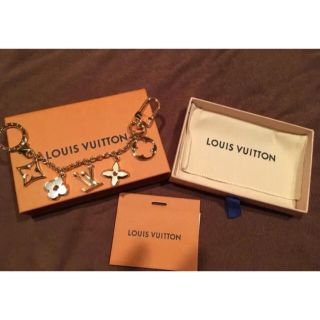 ルイヴィトン(LOUIS VUITTON)のルイヴィトン バッグチャーム・チェーン フルール ドゥ モノグラムキーリング正規(バッグチャーム)