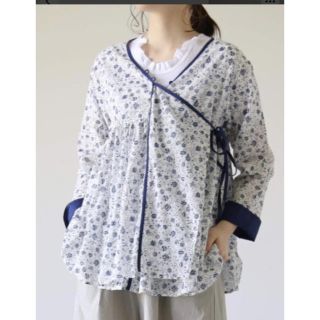 nest Robe  Vlas blomme カシュクールブラウス