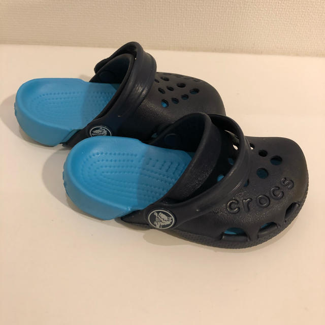 crocs(クロックス)のサンダル　クロックス　C6(14.0cm )キッズ　ブルー キッズ/ベビー/マタニティのベビー靴/シューズ(~14cm)(サンダル)の商品写真