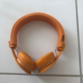 URBANEARS ワイヤレスヘッドホン　Bluetooth(ヘッドフォン/イヤフォン)