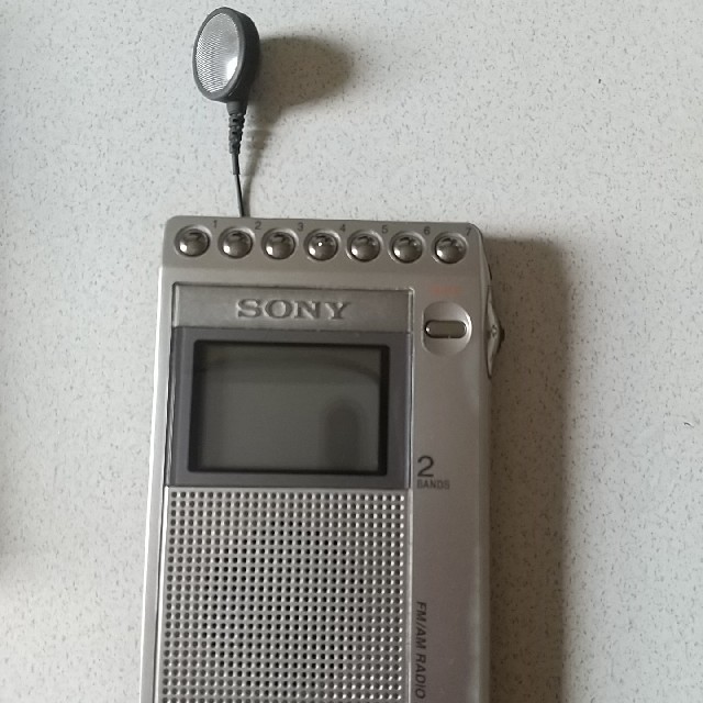 SONY(ソニー)のSONY FM/AM PLLシンセサイザーラジオ スマホ/家電/カメラのオーディオ機器(ラジオ)の商品写真