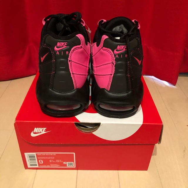 NIKE(ナイキ)の27cm 新品 NIKE AIR MAX 95 OG BLACK PINK メンズの靴/シューズ(スニーカー)の商品写真