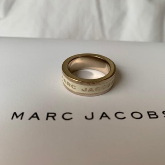 MARC JACOBS(マークジェイコブス)の＊chapi様専用＊ MARC JACOBS リング ホワイト ゴールド エンタメ/ホビーのコレクション(その他)の商品写真