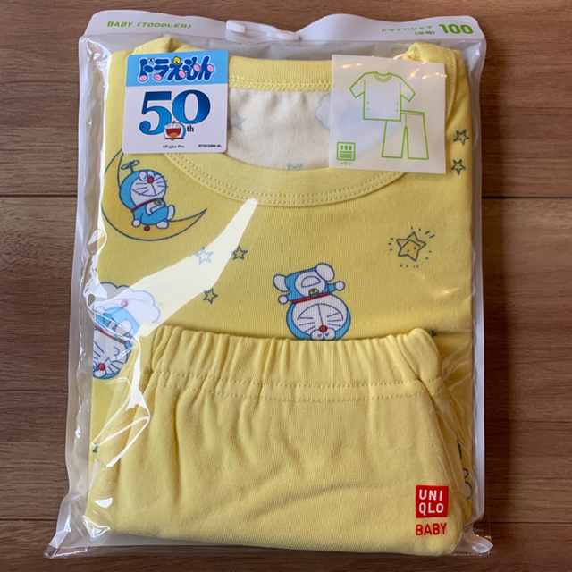 UNIQLO(ユニクロ)の【新品】UNIQLO×ドラえもん パジャマ 100 キッズ/ベビー/マタニティのキッズ服男の子用(90cm~)(パジャマ)の商品写真