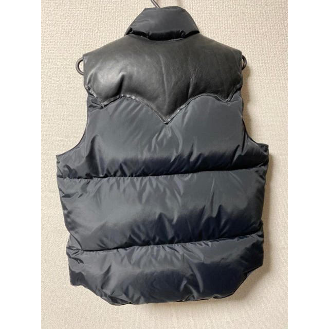 Rocky Mountain Featherbed(ロッキーマウンテンフェザーベッド)のペリカン様専用　ロッキーダウンベスト　GREGORYリュック メンズのジャケット/アウター(ダウンベスト)の商品写真