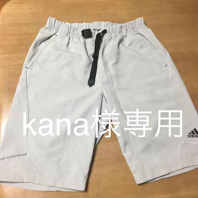 adidas(アディダス)のアディダス　ハーフパンツ　メンズL スポーツ/アウトドアのトレーニング/エクササイズ(トレーニング用品)の商品写真