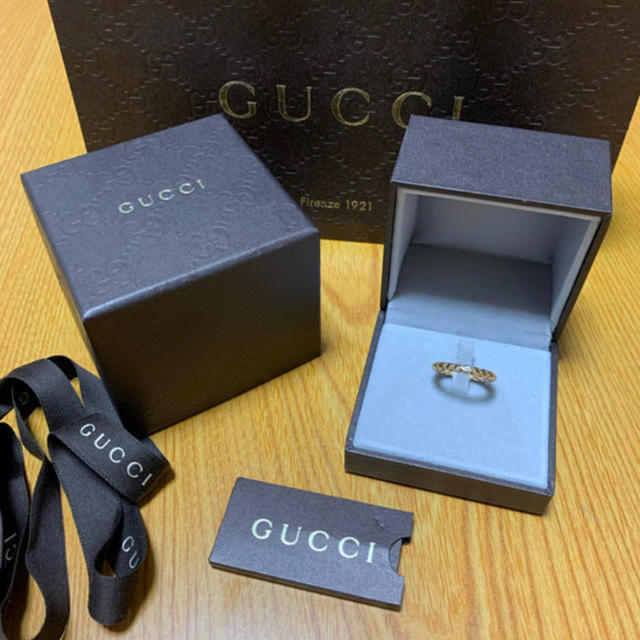 Gucci - GUCCIのダイヤ付きリング