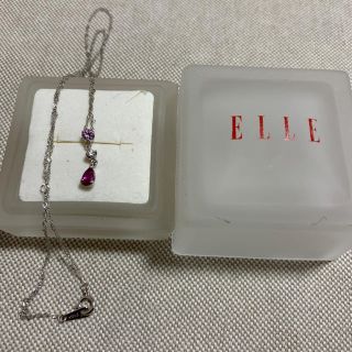 エル(ELLE)の専用です　ELLE K18 WG ネックレス　ピアス(ネックレス)