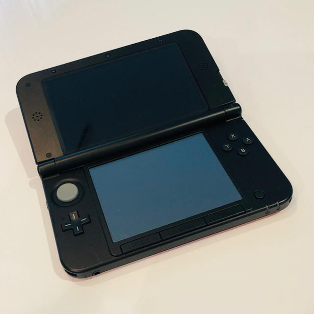 ニンテンドー3DS(ニンテンドー3DS)の3DS LL 本体（レッド） エンタメ/ホビーのゲームソフト/ゲーム機本体(携帯用ゲーム機本体)の商品写真