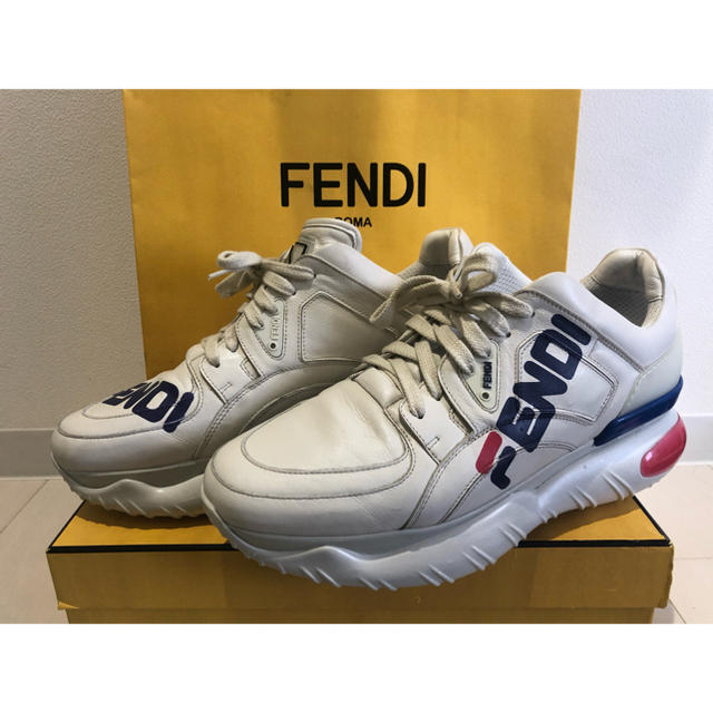 FENDI(フェンディ)の︎ FENDI × FILA コラボスニーカー メンズの靴/シューズ(スニーカー)の商品写真