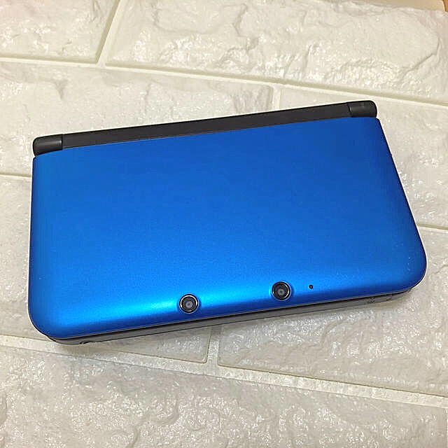 日曜まで限定お値下げ！　任天堂　3DS LL ブルー×ブラック