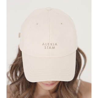 アリシアスタン(ALEXIA STAM)のALEXIA STAM Separated Logo Cap Ivory  (キャップ)
