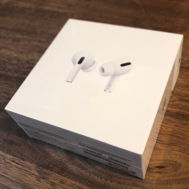 Apple(アップル)の24時間以内発送　AirPods Pro エアポッズプロ　ワイヤレスイヤホン スマホ/家電/カメラのオーディオ機器(ヘッドフォン/イヤフォン)の商品写真