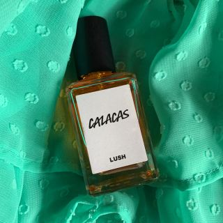 ラッシュ(LUSH)のラッシュ　カラカス　ニューイヤーの花娘(香水(女性用))