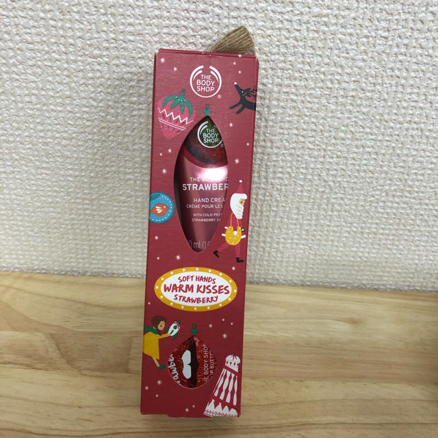 THE BODY SHOP(ザボディショップ)のthe body shop ハンドクリーム　リップバーム セット コスメ/美容のボディケア(ハンドクリーム)の商品写真