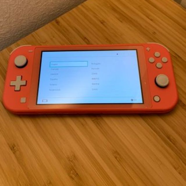 任天堂 箱なし 本体のみ Nintendo Switch Lite コーラルの通販 By くぅ S Shop ニンテンドウならラクマ 任天堂 箱なし 本体のみ Nintendo Switch Lite コーラルの通販 By くぅ S Shop ニンテンドウならラクマ