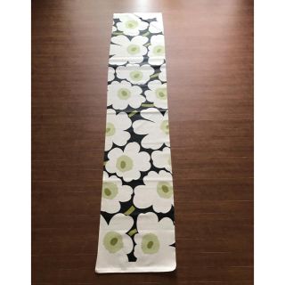 マリメッコ(marimekko)のmarimekko  ウニコ　ビニールクロス(テーブル用品)