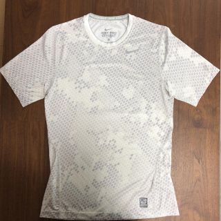 ナイキ(NIKE)のタイガ様専用 NIKE PRO COMBAT DRI-FIT ホワイト ドット(ウェア)