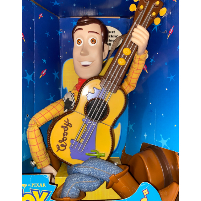 Disney(ディズニー)のToy Story 2 Strummin' singin' Woody エンタメ/ホビーのおもちゃ/ぬいぐるみ(キャラクターグッズ)の商品写真