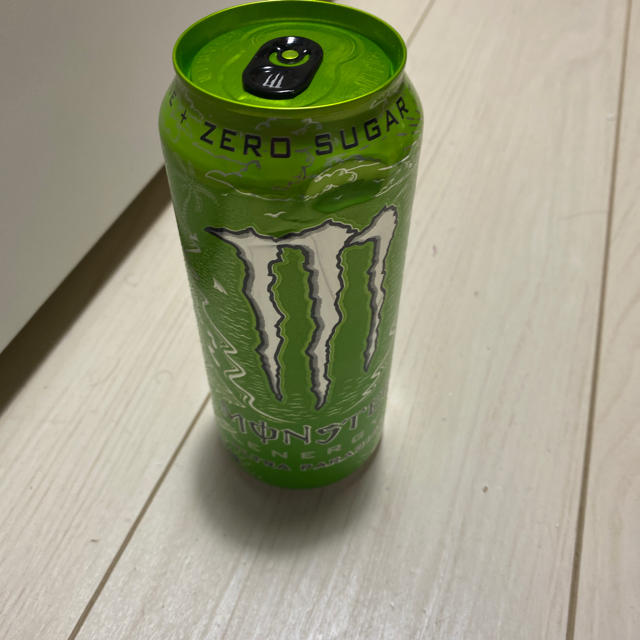 モンスターエナジー ウルトラパラダイス 食品/飲料/酒の飲料(ソフトドリンク)の商品写真