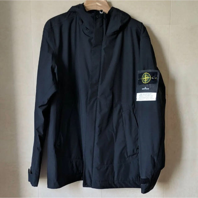 STONE ISLAND(ストーンアイランド)の定価16万新品　Stone Island Gore Tex Jacket  メンズのジャケット/アウター(ブルゾン)の商品写真