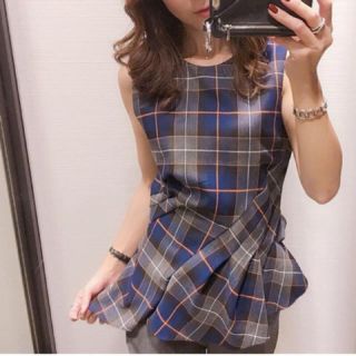 ザラ(ZARA)のZARA プリーツ入りチェック柄トップス　　XS(シャツ/ブラウス(半袖/袖なし))