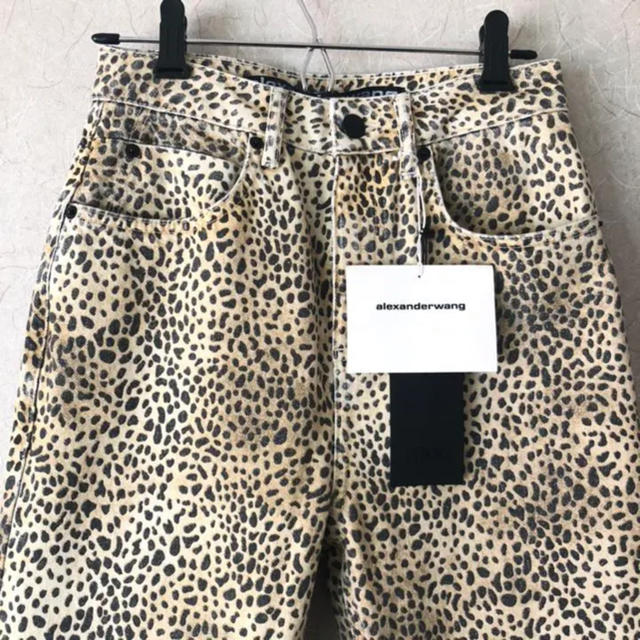 Alexander Wang(アレキサンダーワン)の新品 ALEXANDER WANG アレキサンダーワン レオパード 25 パンツ レディースのパンツ(デニム/ジーンズ)の商品写真