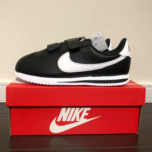 NIKE(ナイキ)の新品 NIKE CORTEZ BASIC SL  ナイキ コルテッツ キッズ キッズ/ベビー/マタニティのキッズ靴/シューズ(15cm~)(スニーカー)の商品写真