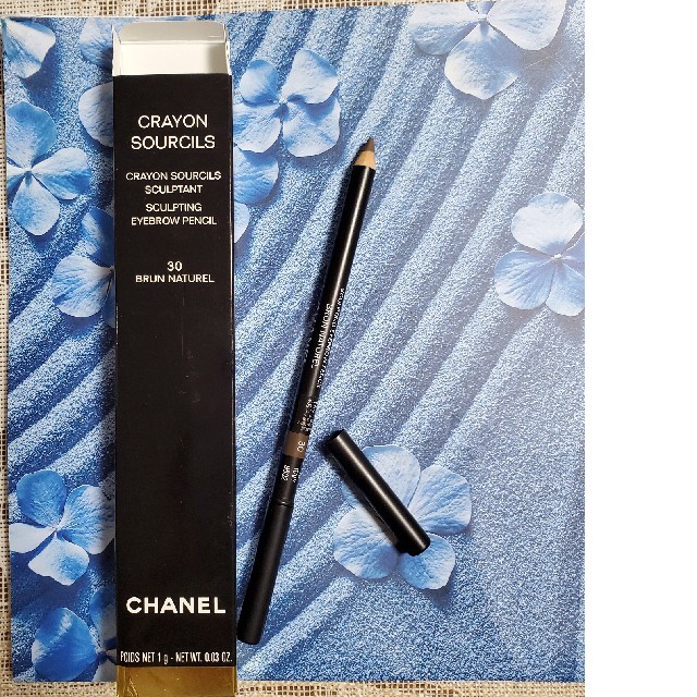 CHANEL(シャネル)の未使用 CHANEL アイブロウペンシル #30 コスメ/美容のベースメイク/化粧品(アイブロウペンシル)の商品写真