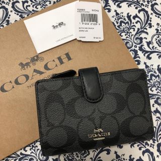 コーチ(COACH)の【新品未使用】コーチ◆シグネチャー柄◆大人気◆折財布◆ブラック◆ 一粒万倍日(財布)