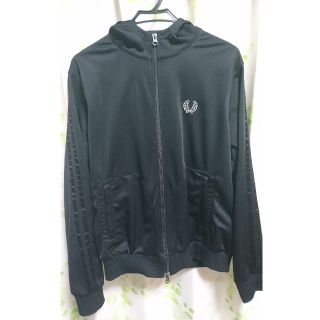 フレッドペリー(FRED PERRY)のFRED PERRY パーカー 黒 M(パーカー)