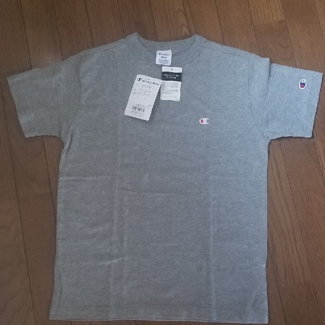 Champion(チャンピオン)のチャンピオン Tシャツ　グレー　 メンズのトップス(Tシャツ/カットソー(半袖/袖なし))の商品写真