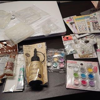 UVクラフトレジン液・パーツまとめ売り!の通販 by hari's shop|ラクマ