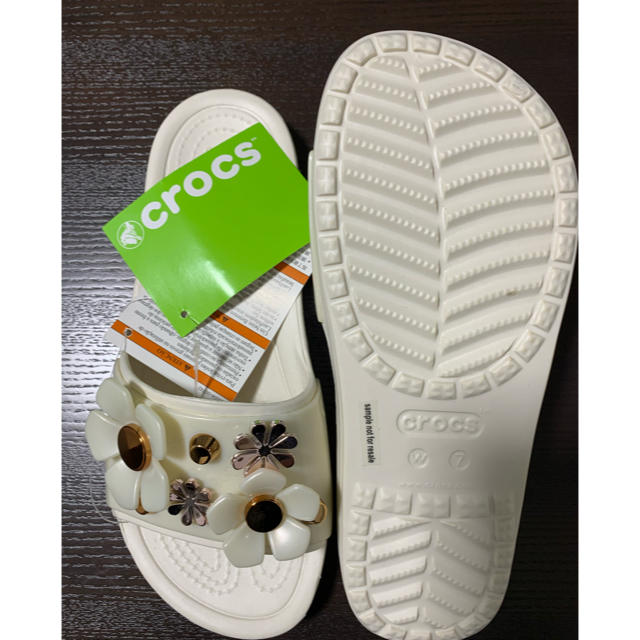 crocs(クロックス)のサンダル レディースの靴/シューズ(サンダル)の商品写真