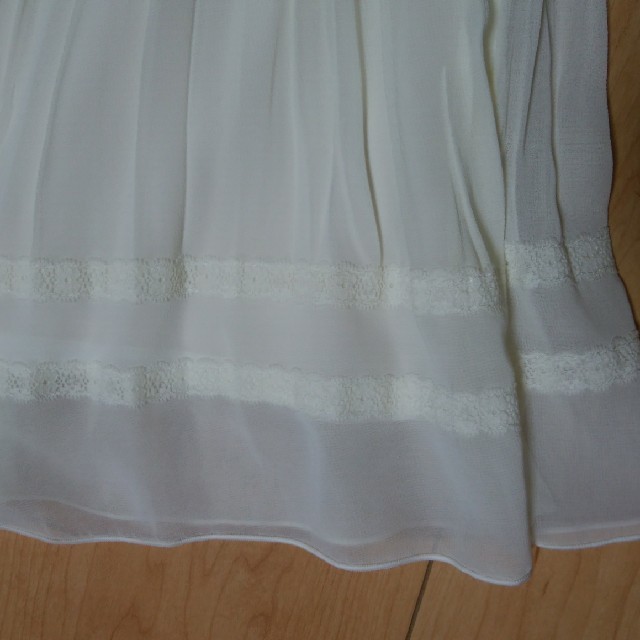 Joias(ジョイアス)の新品　ジョイアス　プリーツスカート　ホワイト レディースのスカート(ひざ丈スカート)の商品写真