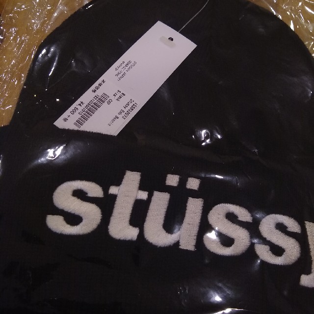 STUSSY(ステューシー)の☆新品☆ STUSSY ビーニー stussy ニット帽 ブラック メンズの帽子(ニット帽/ビーニー)の商品写真